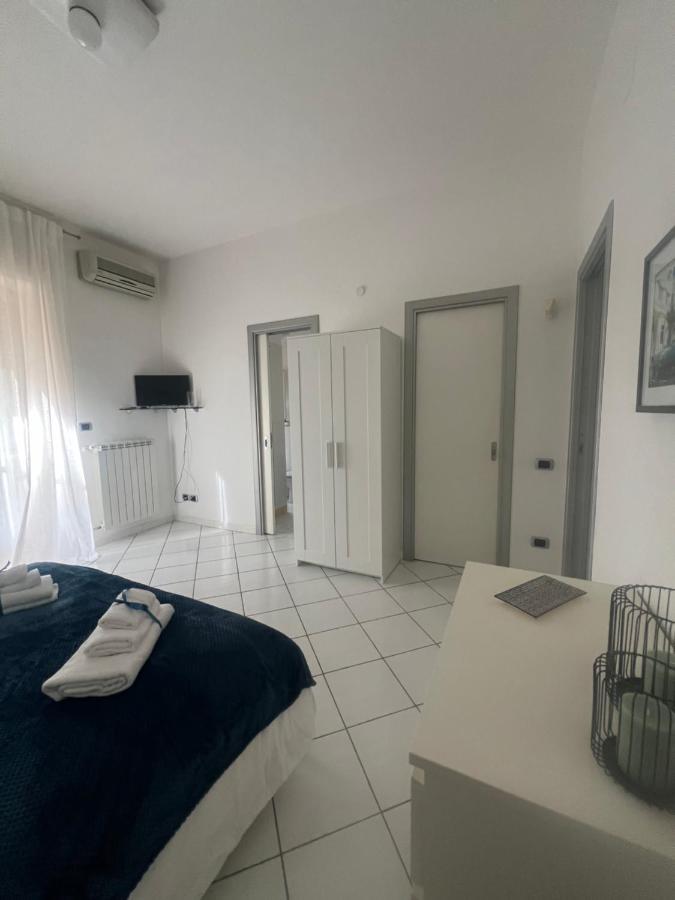 סלרנו Suite 84 Holiday Home מראה חיצוני תמונה