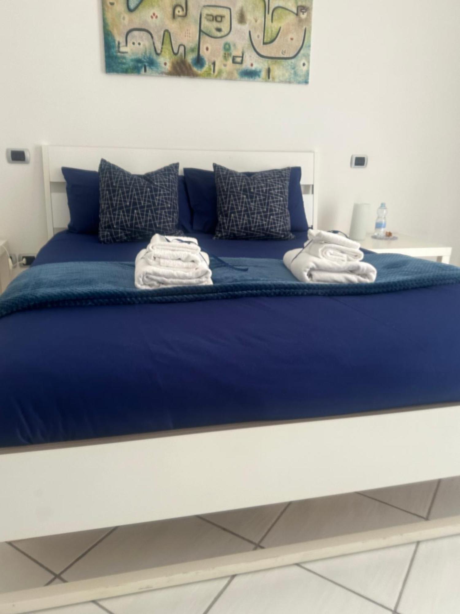 סלרנו Suite 84 Holiday Home מראה חיצוני תמונה