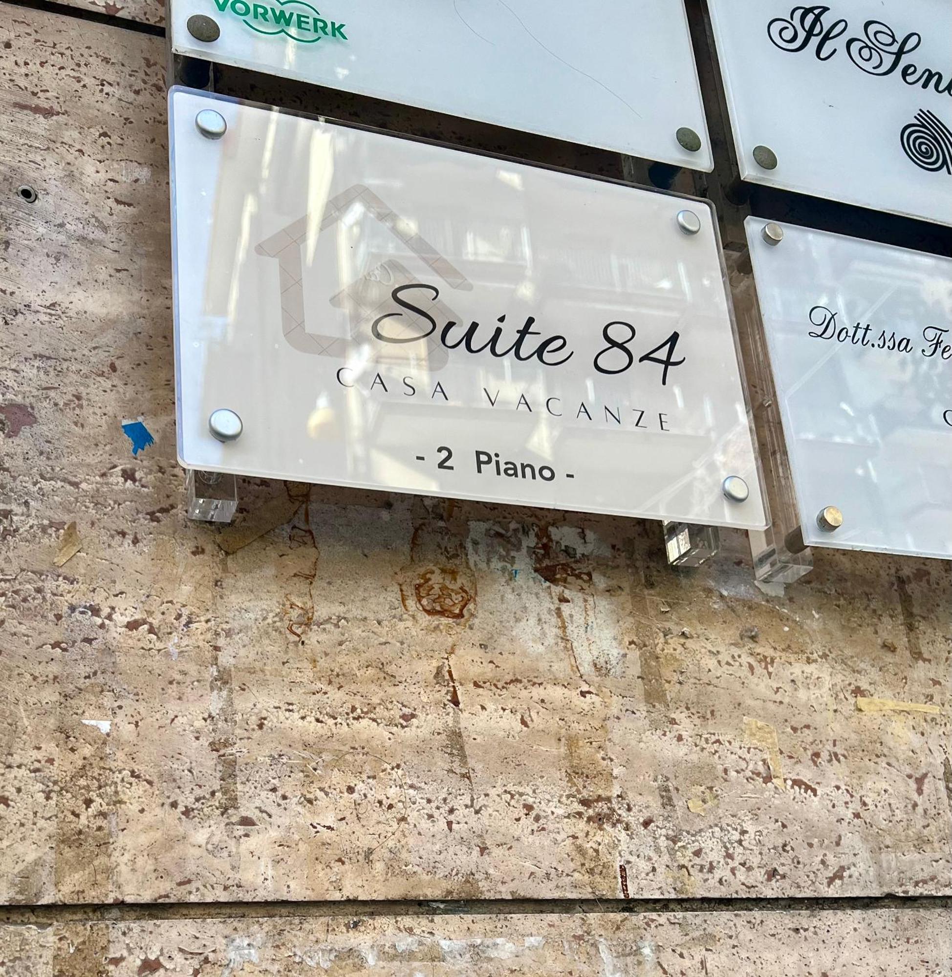 סלרנו Suite 84 Holiday Home מראה חיצוני תמונה