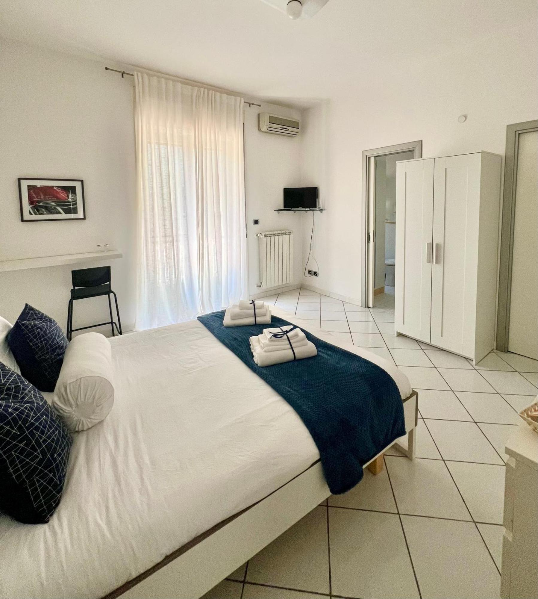 סלרנו Suite 84 Holiday Home מראה חיצוני תמונה